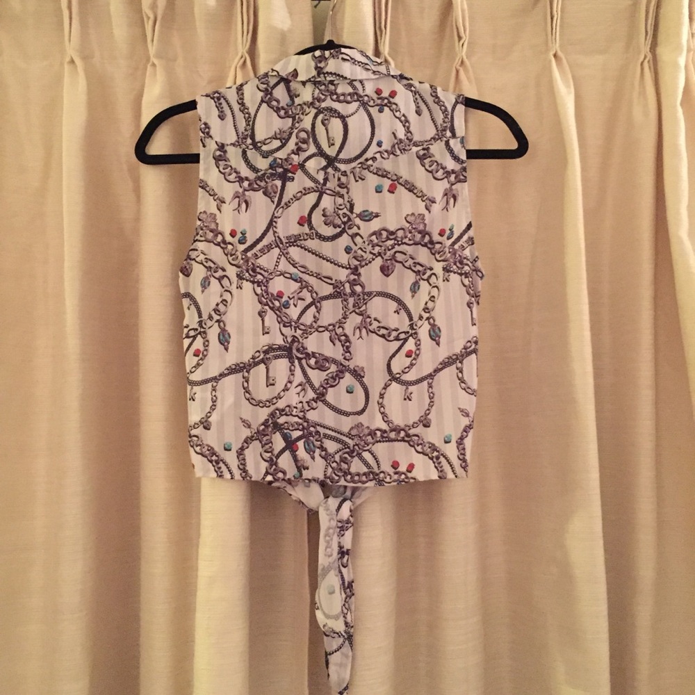 Chain Patterned with Rhinestones Button & Tie Tank - Picture 4 of 4